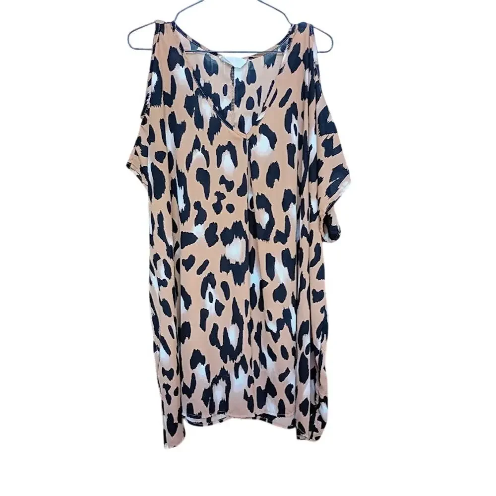 Peace Love Animal Print Women's Tunic Relaxed Fit V-neck Plus Size